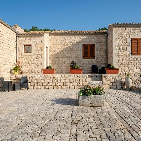 Villa Domus Sicilia - Charming Living Modica